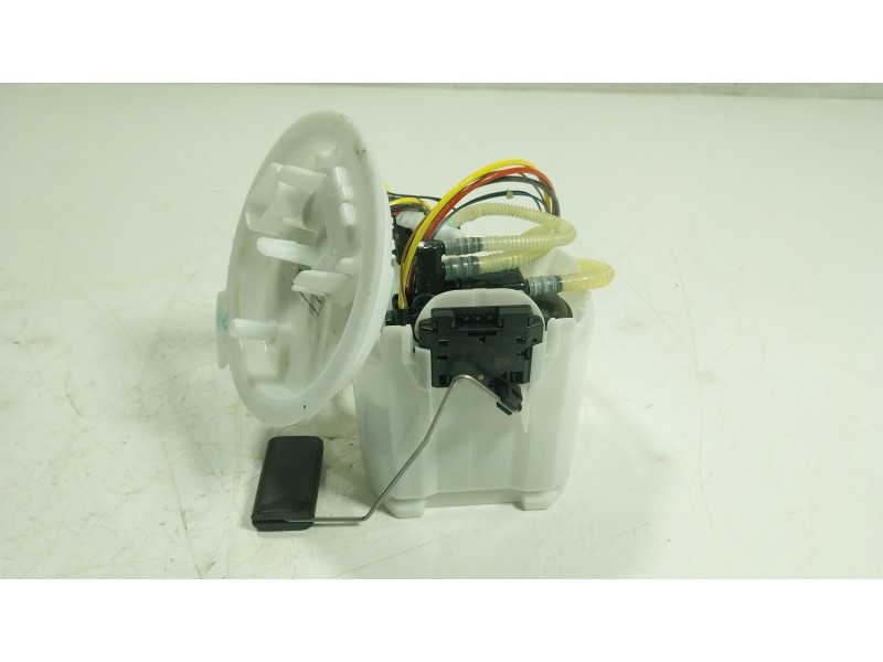 Recambio de aforador para bmw 5 (g30, f90) 530 i xdrive referencia OEM IAM 16119468602 946860205 