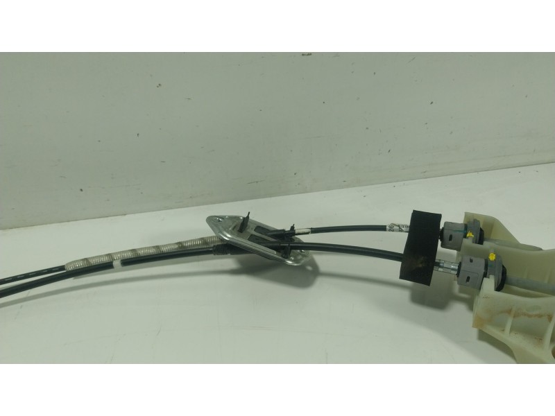 Recambio de palanca cambio para kia stonic (yb) 1.0 t-gdi referencia OEM IAM 43700H8440WK  