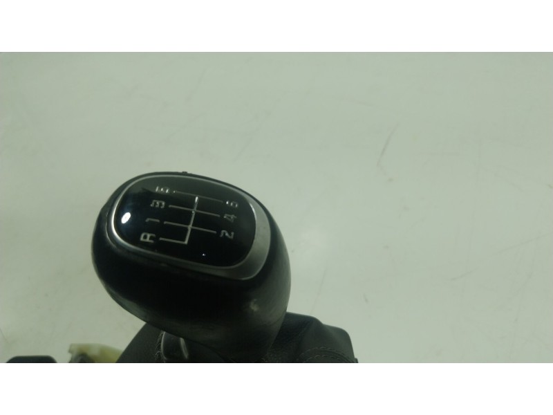 Recambio de palanca cambio para kia stonic (yb) 1.0 t-gdi referencia OEM IAM 43700H8440WK  