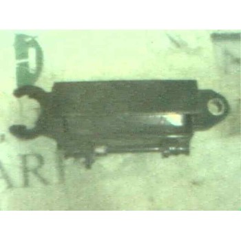 MANETA EXTERIOR DELANTERA DERECHA 