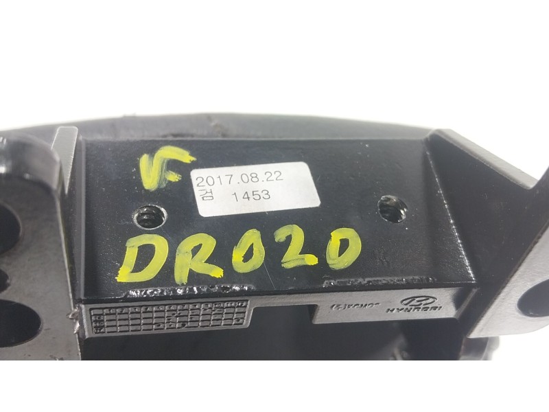 Recambio de apoyabrazos central para hyundai i20 ii (gb, ib) 1.0 t-gdi referencia OEM IAM 84660C8000TRY  