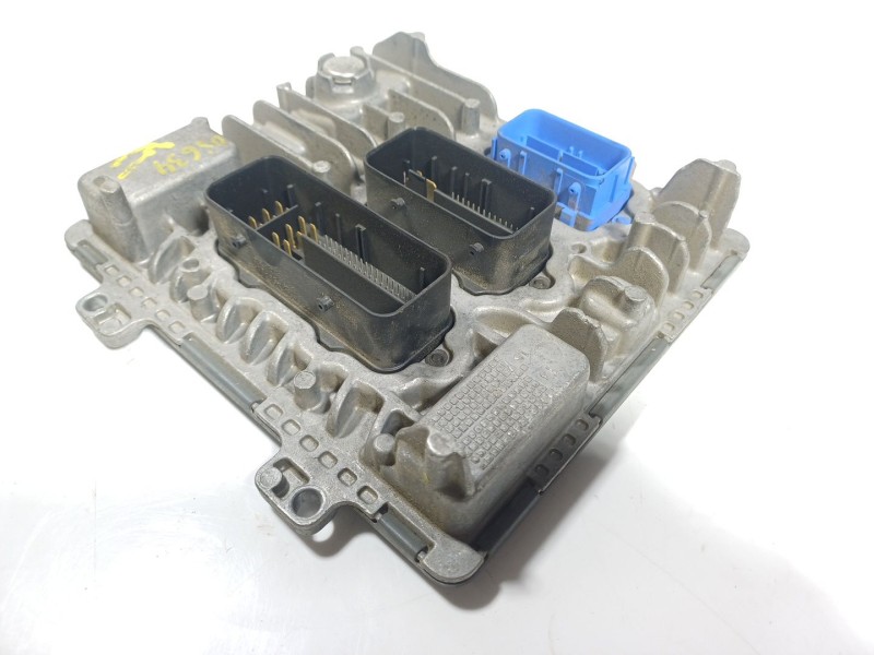 Recambio de centralita motor uce para opel mokka x 1.6 cdti dpf referencia OEM IAM  55491600 