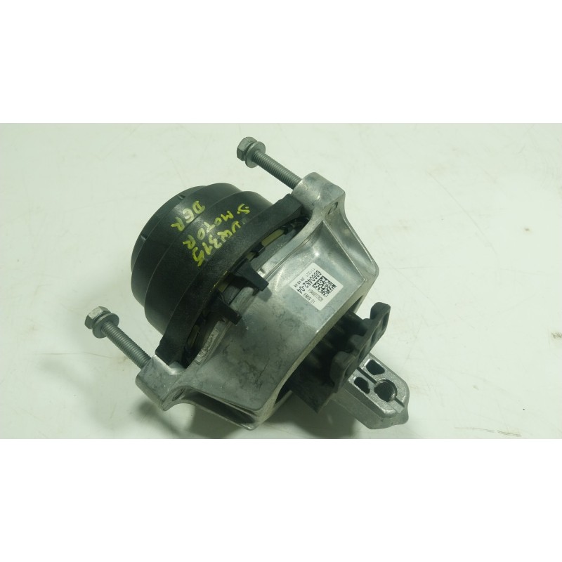Recambio de soporte motor derecho para bmw 5 (g30, f90) 530 d xdrive referencia OEM IAM 22116860482 686048204 