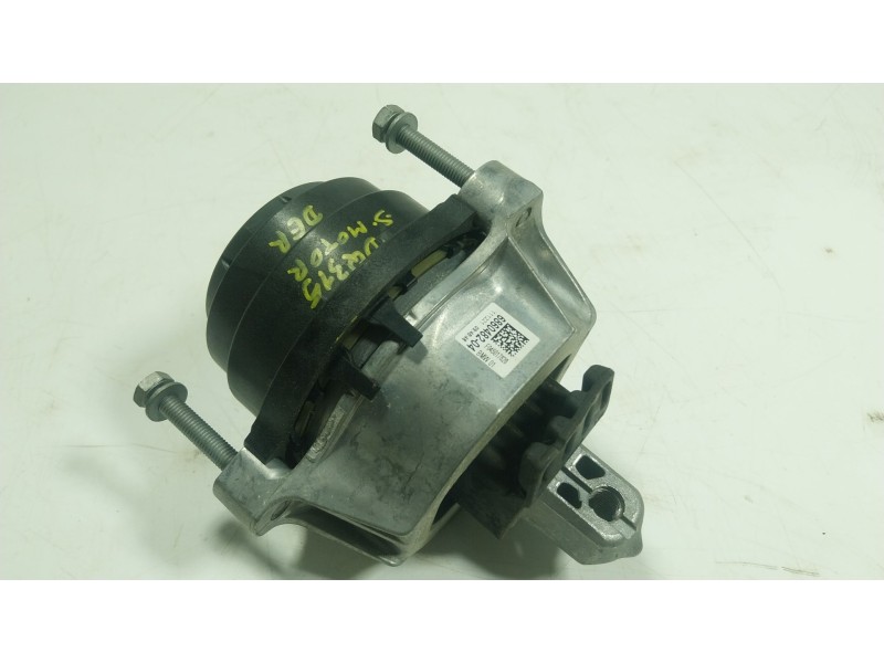 Recambio de soporte motor derecho para bmw 5 (g30, f90) 530 d xdrive referencia OEM IAM 22116860482 686048204 