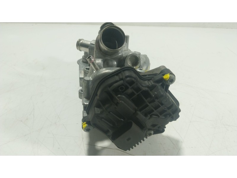 Recambio de bomba agua para audi a3 sportback (8ya, 8yf) 35 tfsi referencia OEM IAM 05E121111R 05E121117K 