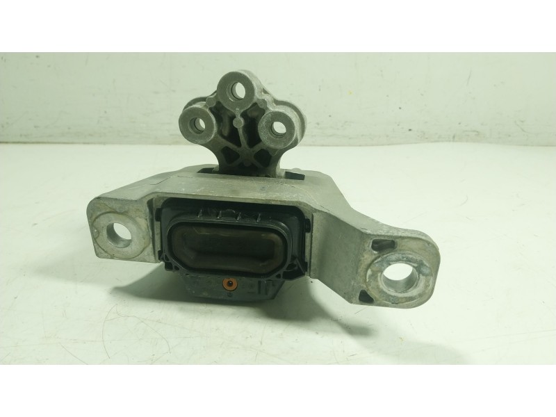 Recambio de soporte motor derecho para ford focus iv (hn) 1.0 ecoboost referencia OEM IAM 2388441  