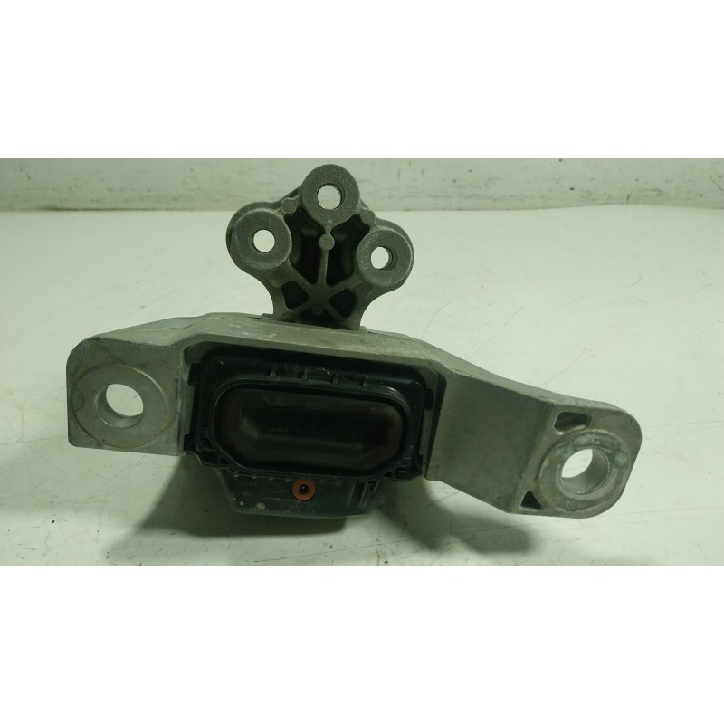 Recambio de soporte motor derecho para ford focus iv (hn) 1.0 ecoboost referencia OEM IAM 2388441  