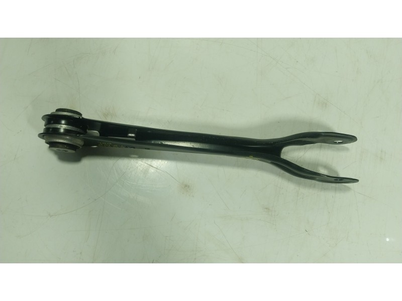 Recambio de brazo suspension inferior trasero derecho para bmw 5 (g30, f90) 530 d xdrive referencia OEM IAM 33306893528  