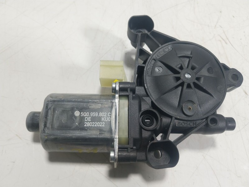 Recambio de motor elevalunas delantero izquierdo para audi q3 (f3b) 35 tdi referencia OEM IAM 5Q0959802C 5Q0959802C 
