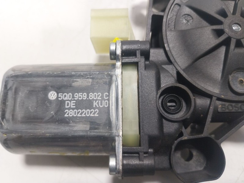 Recambio de motor elevalunas delantero izquierdo para audi q3 (f3b) 35 tdi referencia OEM IAM 5Q0959802C 5Q0959802C 