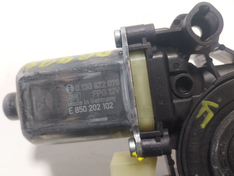 Recambio de motor elevalunas delantero izquierdo para audi q3 (f3b) 35 tdi referencia OEM IAM 5Q0959802C 5Q0959802C 
