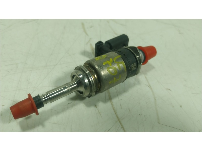 Recambio de inyector para audi a3 sportback (8ya, 8yf) 35 tfsi referencia OEM IAM 04E906036AD  