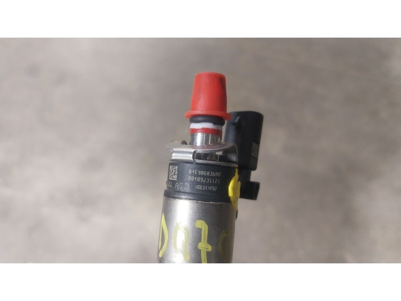 Recambio de inyector para audi a3 sportback (8ya, 8yf) 35 tfsi referencia OEM IAM 04E906036AD  
