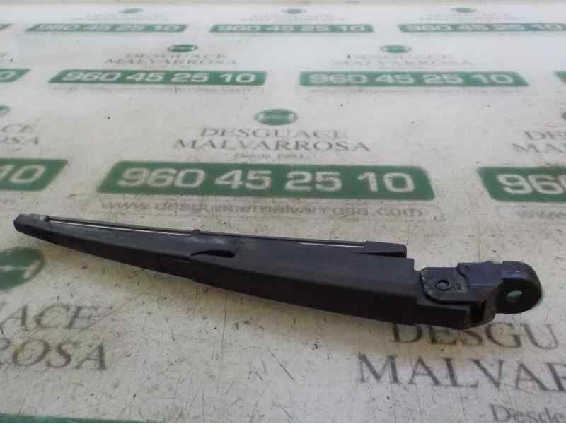 Recambio de brazo limpia trasero para opel karl 1.0 12v referencia OEM IAM 95391372  