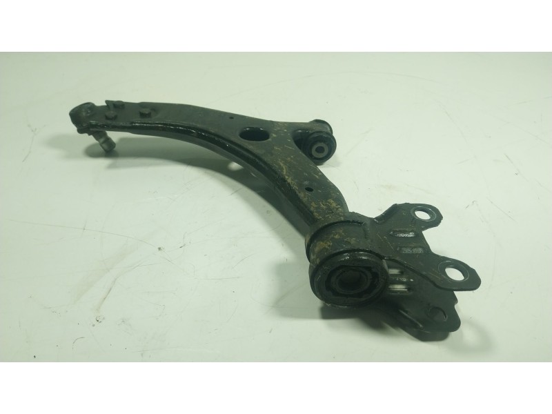 Recambio de brazo suspension inferior delantero derecho para volvo v40 hatchback (525) d2 referencia OEM IAM 31340231  