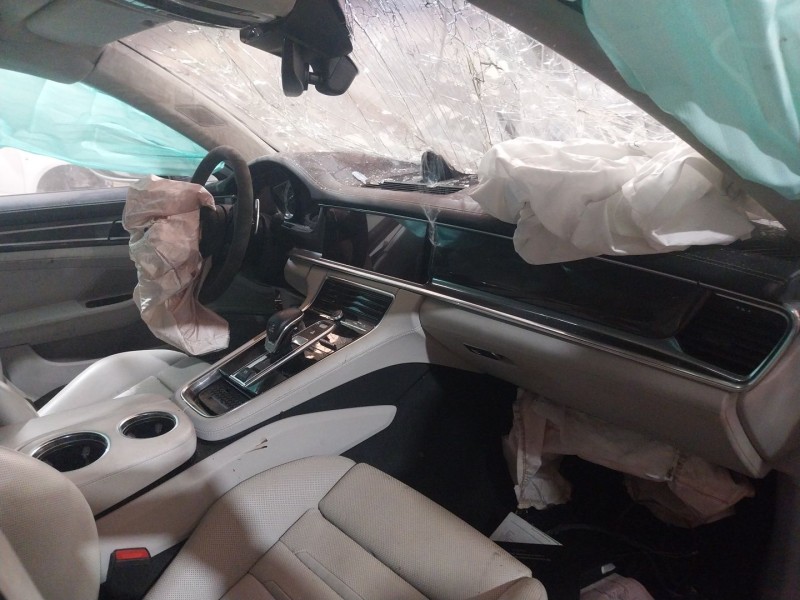 porsche panamera (971) del año 2021