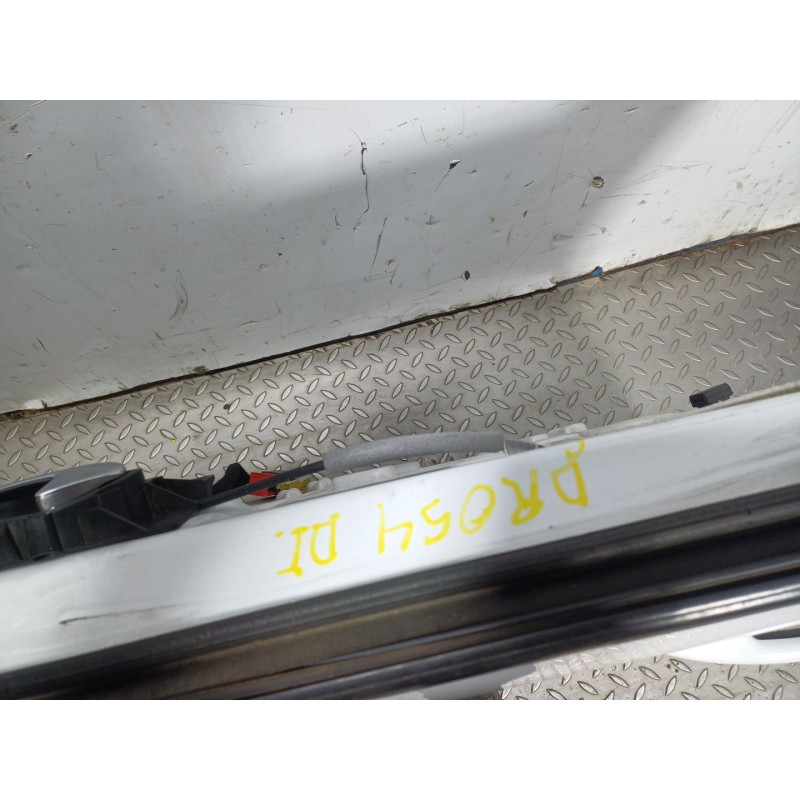 Recambio de puerta delantera izquierda para peugeot 208 i (ca_, cc_) 1.2 vti 82 referencia OEM IAM   