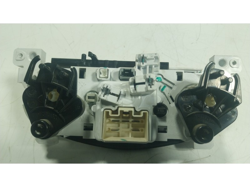 Recambio de mando calefaccion / aire acondicionado para dacia dokker furgoneta/monovolumen 1.6 referencia OEM IAM 275102784R 5P3