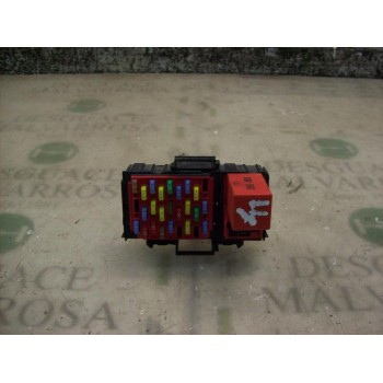 CAJA RELES / FUSIBLES 