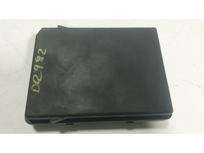 Recambio de caja reles / fusibles para nissan juke (f16_) 1.6 hybrid referencia OEM IAM 284B76LA0B 284B76LA0B 