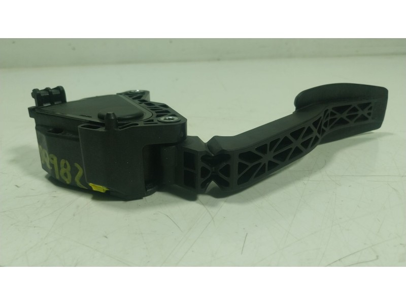 Recambio de potenciometro pedal para nissan juke (f16_) 1.6 hybrid referencia OEM IAM 180026PE0B 180026PE0B 