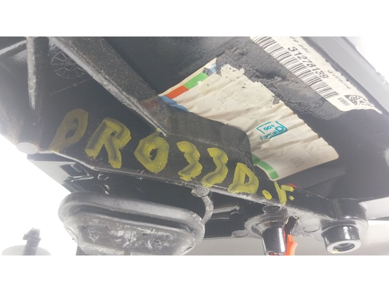 Recambio de espejo derecho para volvo v40 hatchback (525) d2 referencia OEM IAM  31278139 