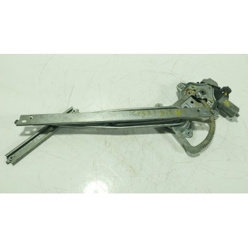 ELEVALUNAS DELANTERO IZQUIERDO 698200D310 