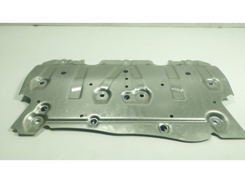 Recambio de cubrecarter para bmw 4 coupé (g22, g82) 430 i xdrive referencia OEM IAM 31106878580 687858003 