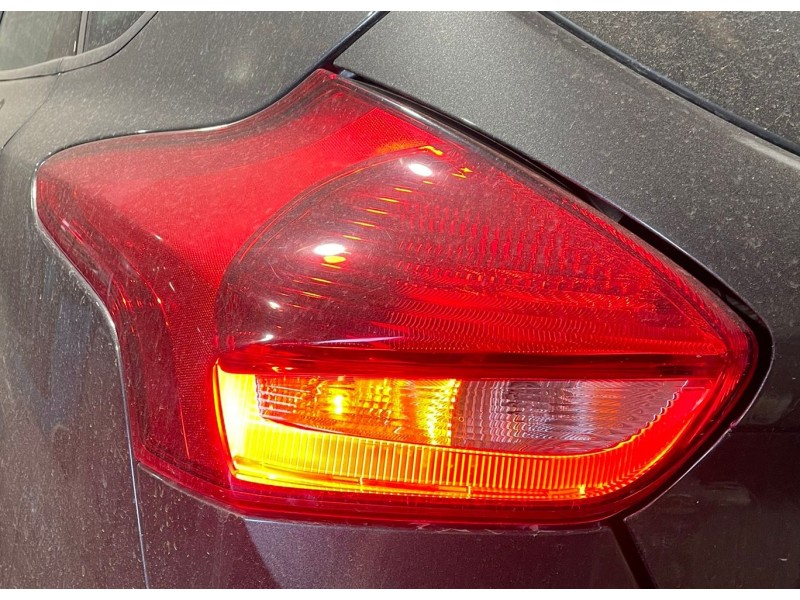 Recambio de piloto trasero izquierdo para ford focus iii 1.0 ecoboost referencia OEM IAM 1906355 F1EB13405B 