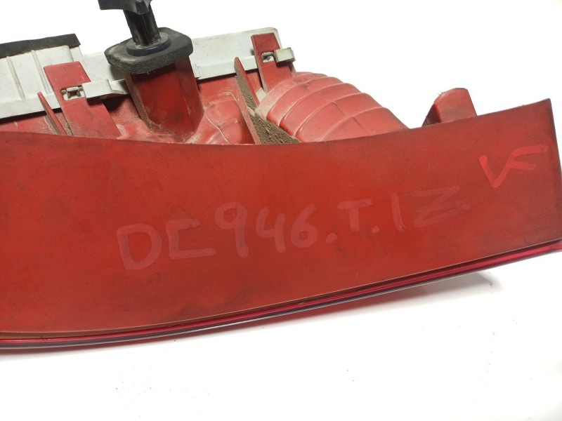 Recambio de piloto trasero izquierdo para renault clio ii fase ii (b/cb0) 1.2 referencia OEM IAM   