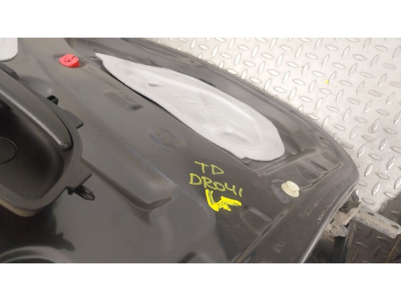 Recambio de puerta trasera derecha para peugeot 108 1.2 referencia OEM IAM   