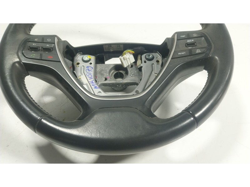 Recambio de volante para hyundai i20 ii (gb, ib) 1.0 t-gdi referencia OEM IAM 56110C8160TRY 56110C8160 
