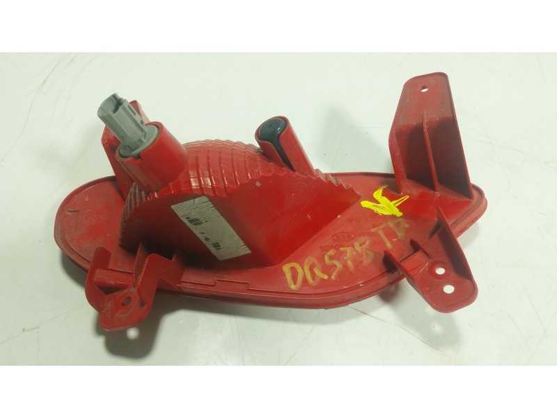 Recambio de piloto marcha atras para kia stonic (yb) 1.0 t-gdi referencia OEM IAM 92406H8400  