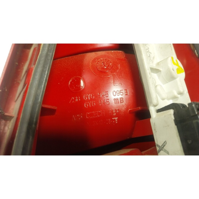 Recambio de piloto trasero izquierdo para skoda fabia (6y2/6y3) 1.9 sdi cat (asy) referencia OEM IAM  6Y6945095B 