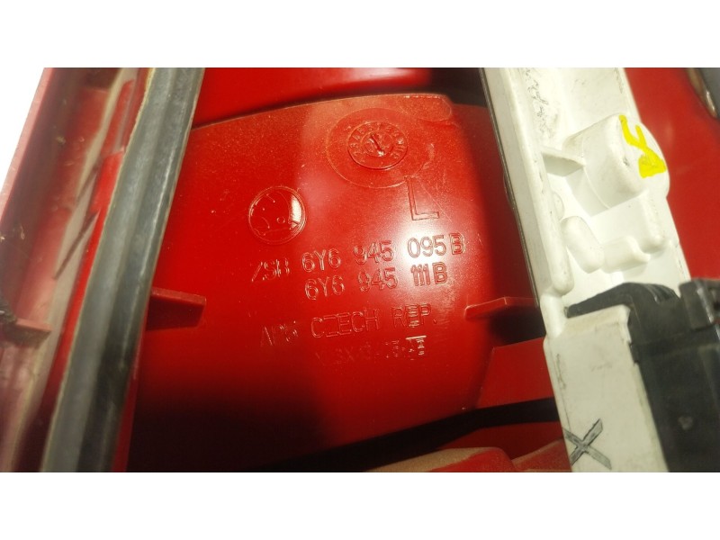 Recambio de piloto trasero izquierdo para skoda fabia (6y2/6y3) 1.9 sdi cat (asy) referencia OEM IAM  6Y6945095B 
