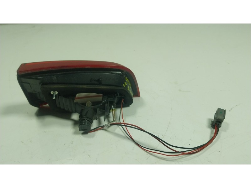 Recambio de piloto trasero derecho interior para volvo s60 ii (134) d4 referencia OEM IAM  30796272 