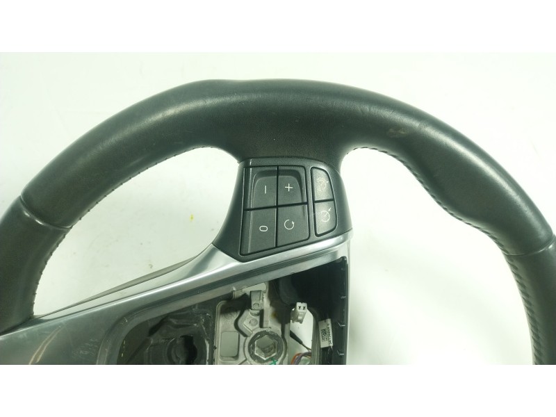 Recambio de volante para volvo v40 hatchback (525) d2 referencia OEM IAM 31250591 34110217B 