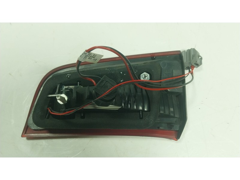 Recambio de piloto trasero izquierdo interior para volvo s60 ii (134) d4 referencia OEM IAM  30796271 