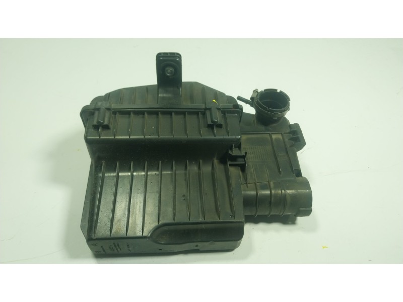 Recambio de filtro aire para peugeot 208 i (ca_, cc_) 1.2 vti 82 referencia OEM IAM   