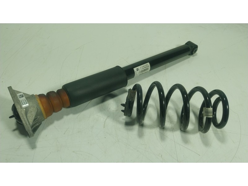 Recambio de amortiguador trasero derecho para bmw x1 (f48) xdrive 20 d referencia OEM IAM  33526861670 