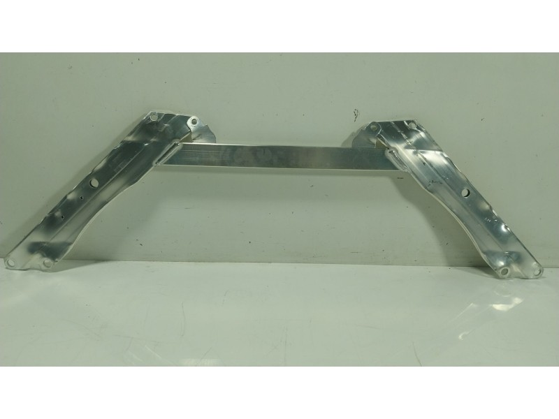 Recambio de travesaño inferior para bmw 5 (g30, f90) 530 d xdrive referencia OEM IAM 51617453800 3C740852207 