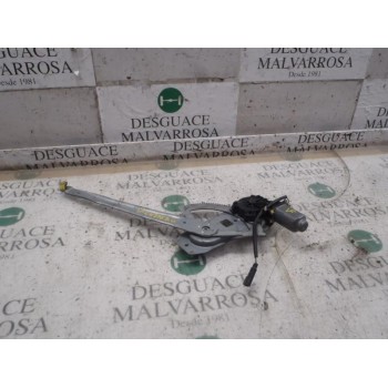 ELEVALUNAS DELANTERO DERECHO 