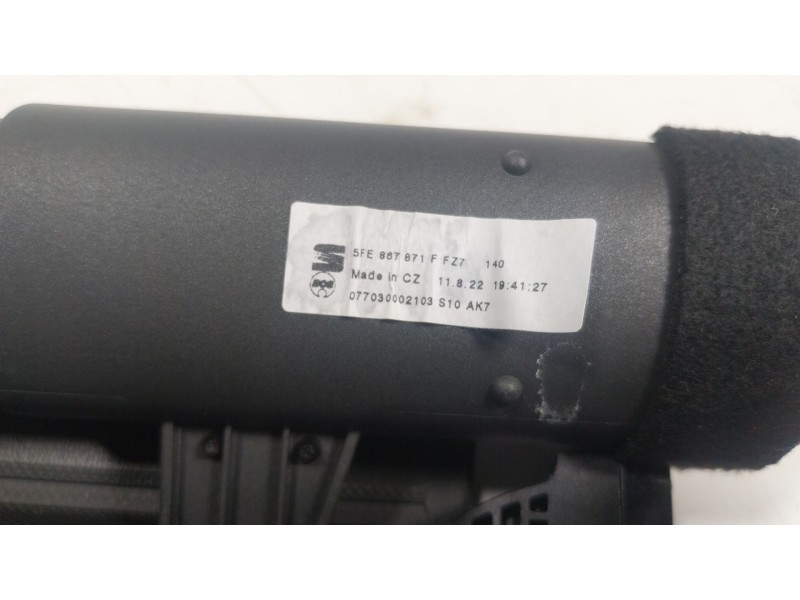 Recambio de bandeja trasera para seat leon sportstourer (kl8) xcellence referencia OEM IAM  5FE887871F 