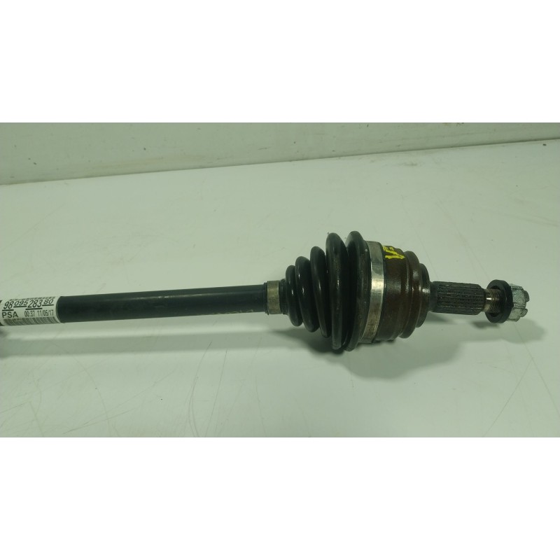 Recambio de transmision derecha para citroën c4 picasso ii 1.2 thp 130 referencia OEM IAM  9809528380 