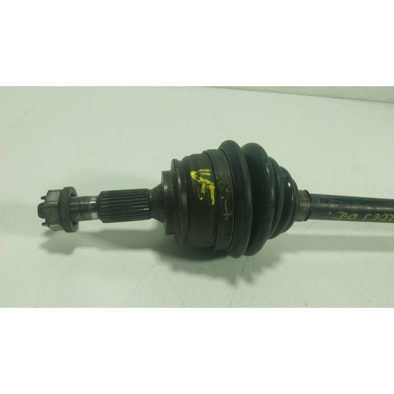 Recambio de transmision izquierda para citroën c4 picasso ii 1.2 thp 130 referencia OEM IAM  9677915180 
