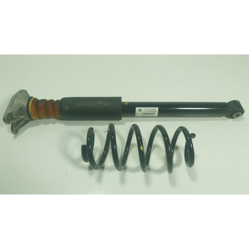 Recambio de amortiguador trasero derecho para bmw x1 (f48) xdrive 18 d referencia OEM IAM  33526861693 