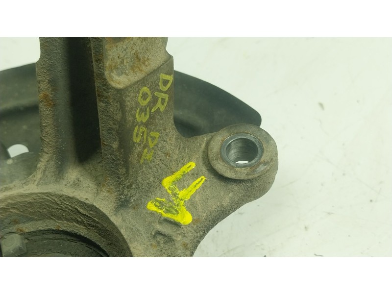 Recambio de mangueta delantera izquierda para dacia dokker furgoneta/monovolumen 1.6 referencia OEM IAM 400154781R  