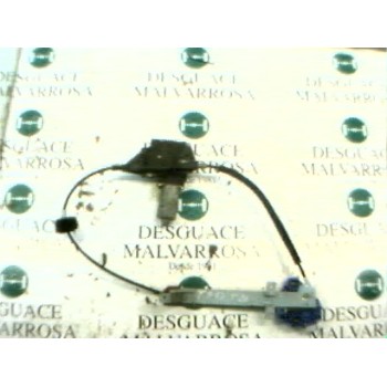 ELEVALUNAS TRASERO DERECHO 