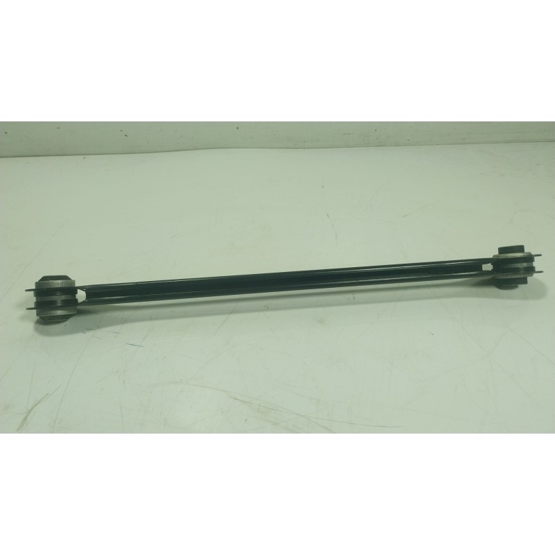 Recambio de brazo suspension superior trasero derecho para bmw x1 (f48) xdrive 18 d referencia OEM IAM  685156904 