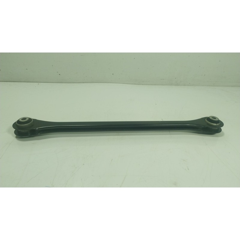 Recambio de brazo suspension superior trasero izquierdo para bmw x1 (f48) xdrive 18 d referencia OEM IAM  685156904 